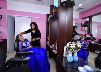 Ladies-beauty-parlour-and-stitch-well-boutique-Beauty-parlour-Mattannur-kannur-Kerala-2