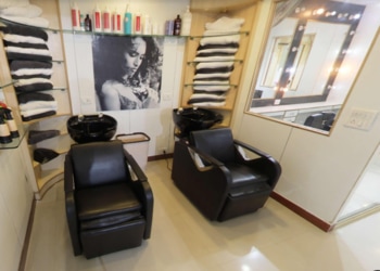 Lakme-salon-Beauty-parlour-Allahabad-prayagraj-Uttar-pradesh-2