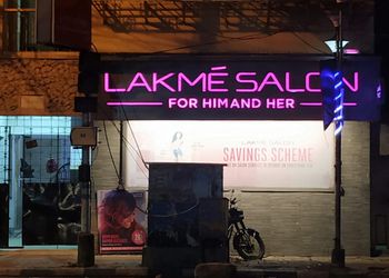 Lakme-salon-Beauty-parlour-Ballygunge-kolkata-West-bengal-1