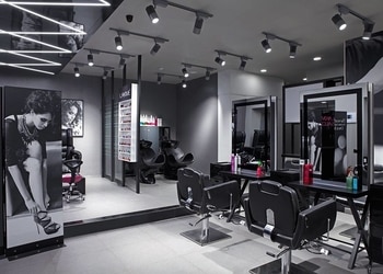 Lakme-salon-Beauty-parlour-Bank-more-dhanbad-Jharkhand-3