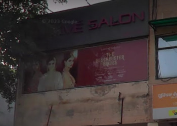 Lakme-salon-Beauty-parlour-Botanical-garden-noida-Uttar-pradesh-1