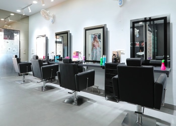 Lakme-salon-Beauty-parlour-City-center-gwalior-Madhya-pradesh-2