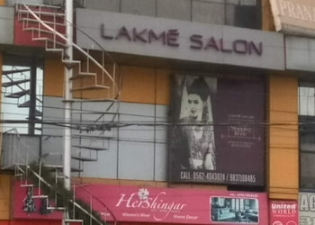 Lakme-salon-Beauty-parlour-Civil-lines-agra-Uttar-pradesh-1