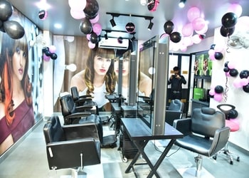 Lakme-salon-Beauty-parlour-Cooch-behar-West-bengal-2