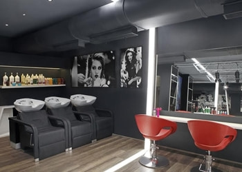 Lakme-salon-Beauty-parlour-Jalandhar-Punjab-2