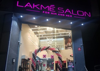 Lakme-salon-Beauty-parlour-Kothrud-pune-Maharashtra-1