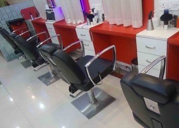 Lakme-salon-Beauty-parlour-Noida-Uttar-pradesh-1