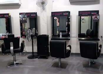 Lakme-salon-kodambakkam-Beauty-parlour-Kodambakkam-chennai-Tamil-nadu-3