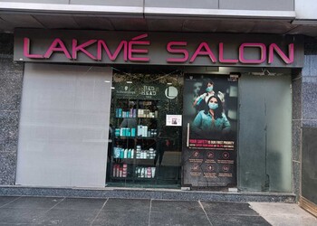 Lakme-salon-preet-vihar-Beauty-parlour-Anand-vihar-Delhi-1