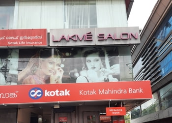 Lakme-salon-thrissur-Beauty-parlour-Punkunnam-thrissur-trichur-Kerala-1