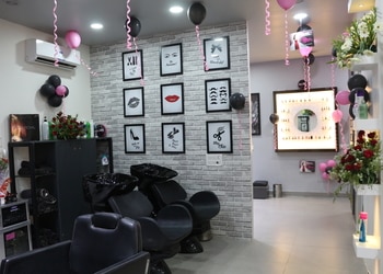 Lakme-unisex-salon-Beauty-parlour-Jabalpur-Madhya-pradesh-2