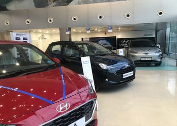 Lakshmi-hyundai-showroom-Car-dealer-Hyderabad-Telangana-2