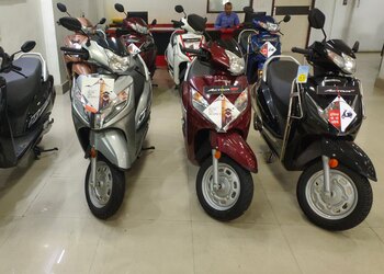 Lohchab-honda-showroom-Motorcycle-dealers-Rohtak-Haryana-3