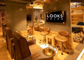 Looks-salon-Beauty-parlour-Aligarh-Uttar-pradesh-1