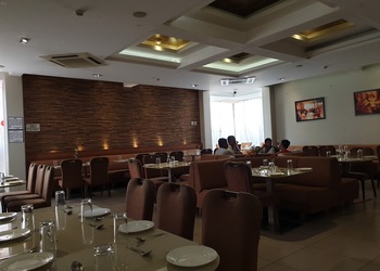 Madhuban-exclusive-garden-restaurant-Family-restaurants-Aurangabad-Maharashtra-2