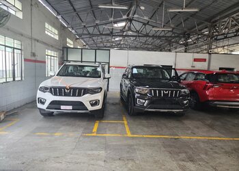 Mahindra-cai-industries-Car-dealer-Rs-puram-coimbatore-Tamil-nadu-2