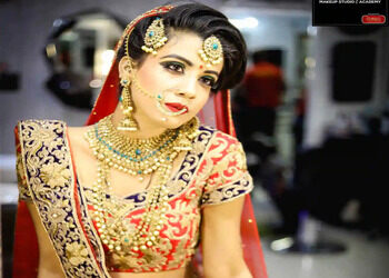 Make-u-up-Makeup-artist-Delhi-Delhi-3