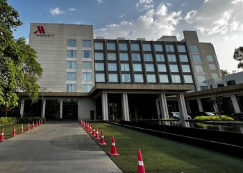 Marriott-hotel-5-star-hotels-Indore-Madhya-pradesh-1