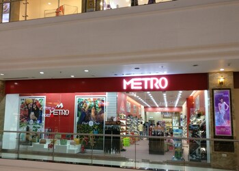 Metro-shoes-Shoe-store-Kochi-Kerala-1