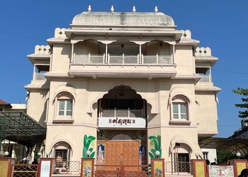 Nandalay-temple-Temples-Vadodara-Gujarat-1