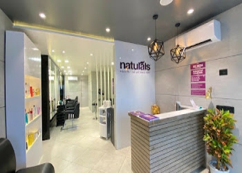 Naturals-salon-Beauty-parlour-Guduvanchery-chennai-Tamil-nadu-2