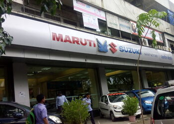 Navnit-motors-Car-dealer-Thane-Maharashtra-1