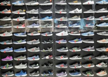 Neos-sports-Shoe-store-Borivali-mumbai-Maharashtra-2