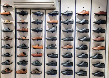 Neos-sports-Shoe-store-Borivali-mumbai-Maharashtra-3