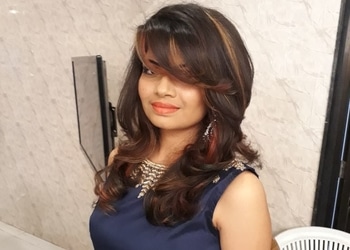 New-virgin-beauty-parlour-academy-Beauty-parlour-Anand-Gujarat-3