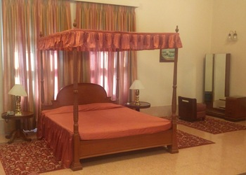 Nilambag-palace-hotel-4-star-hotels-Bhavnagar-Gujarat-2