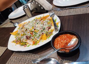 Offside-lounge-Family-restaurants-Vadodara-Gujarat-3