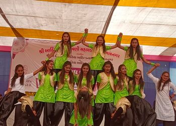 Om-dance-class-alisha-patel-Zumba-classes-Gidc-chitra-bhavnagar-Gujarat-3