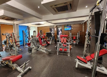 Oneabove-fitness-vashi-Gym-Vashi-mumbai-Maharashtra-2