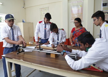 Oxford-school-of-excellence-Icse-school-Clock-tower-dehradun-Uttarakhand-3