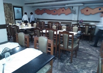 Pankhuri-restaurant-Pure-vegetarian-restaurants-Sanjay-place-agra-Uttar-pradesh-3