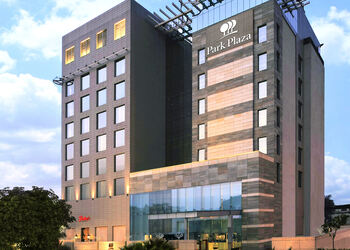 Park-plaza-4-star-hotels-Faridabad-Haryana-1