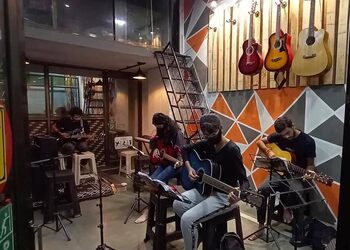 Pep-music-school-Guitar-classes-Navi-mumbai-Maharashtra-3