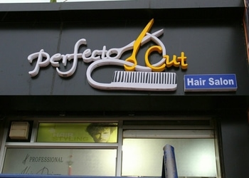 Perfect-cut-Beauty-parlour-Saharsa-Bihar-1