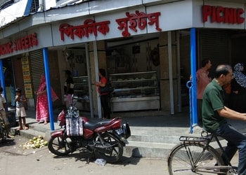 Picnic-sweets-Sweet-shops-Topsia-kolkata-West-bengal-1