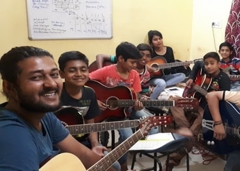 Prashant-panda-music-classes-Guitar-classes-Durg-Chhattisgarh-1