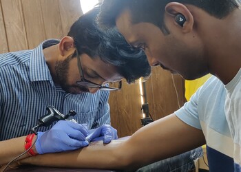 Pro-high-voltage-tattoo-studio-Tattoo-shops-Solapur-Maharashtra-2