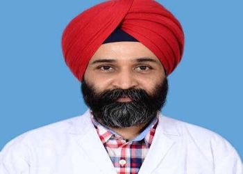 Prof-dr-harpal-singh-selhi-Orthopedic-surgeons-Ludhiana-Punjab-1