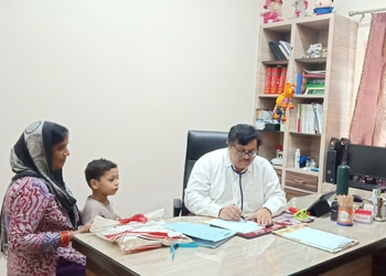 Pushpanjali-childrens-clinic-Child-specialist-pediatrician-Raj-nagar-ghaziabad-Uttar-pradesh-3