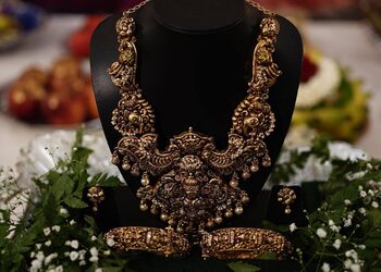 Radha-jewellers-Jewellery-shops-Erode-Tamil-nadu-2