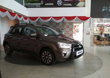 Radha-madhav-toyota-Car-dealer-Guntur-Andhra-pradesh-2