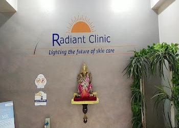 Radiant-clinic-Dermatologist-doctors-Ahmedabad-Gujarat-2