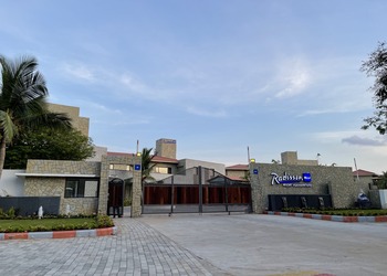 Radisson-blu-resort-5-star-hotels-Vizag-Andhra-pradesh-1