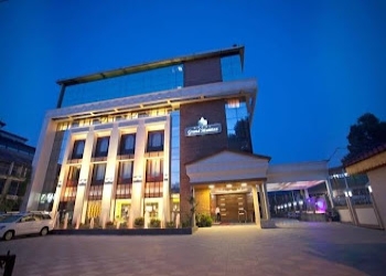 Radisson-hotel-srinagar-3-star-hotels-Srinagar-Jammu-and-kashmir-2