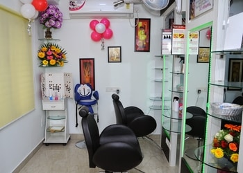 Reborn-beauty-ladies-salon-Beauty-parlour-Bangalore-Karnataka-2