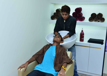 Reenz-unisex-salon-spa-Beauty-parlour-Thiruvananthapuram-Kerala-3